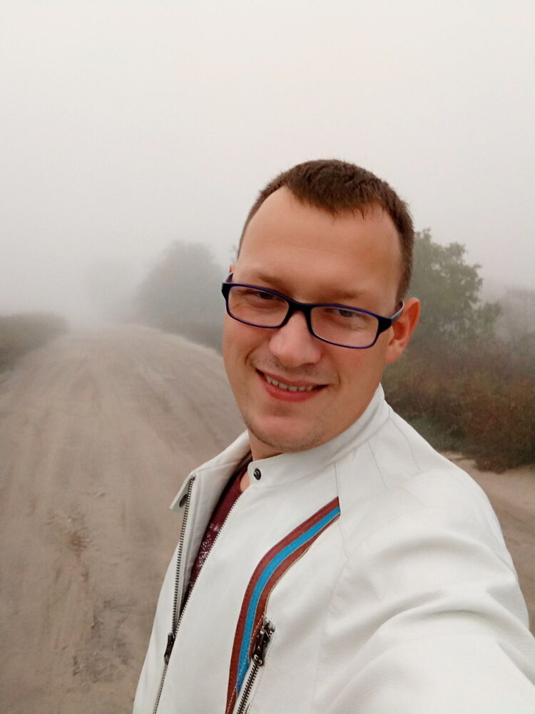  ,   Maxim, 41 ,   ,   , c 
