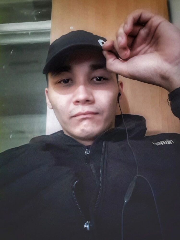  52627400  Arman, 26 ,    