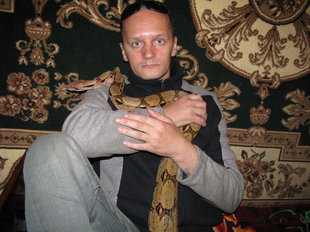  14827550  Andrey, 49 ,    Al Ghardaqah