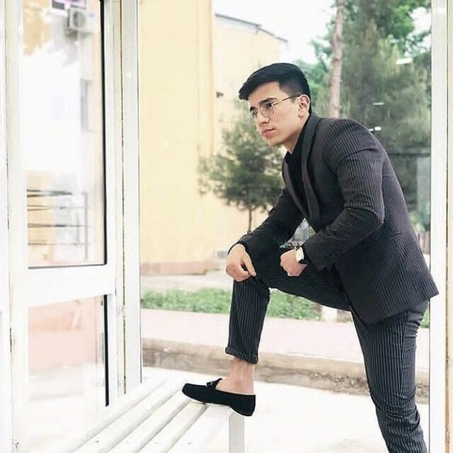  43438970  , 31 ,    -