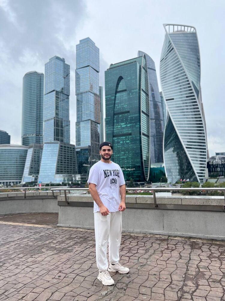  ,   Alan, 25 ,   ,   