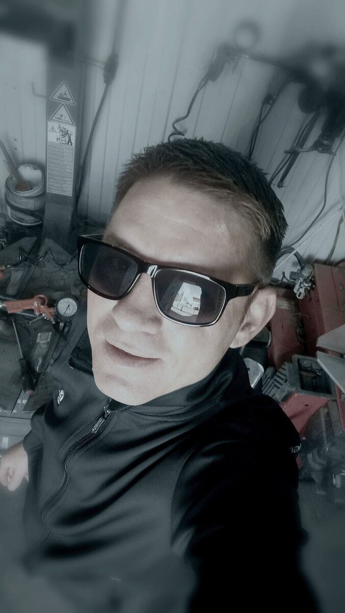  12567910  Almaz, 42 ,    