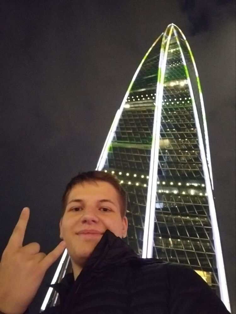  53742280  Zetred, 18 ,    