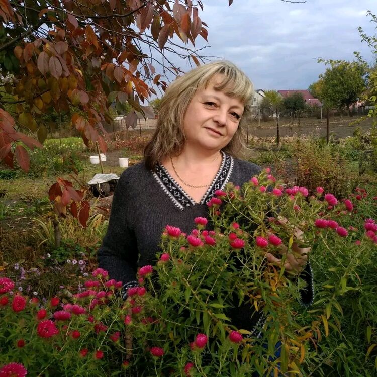  ,   Tanya, 50 ,   ,   