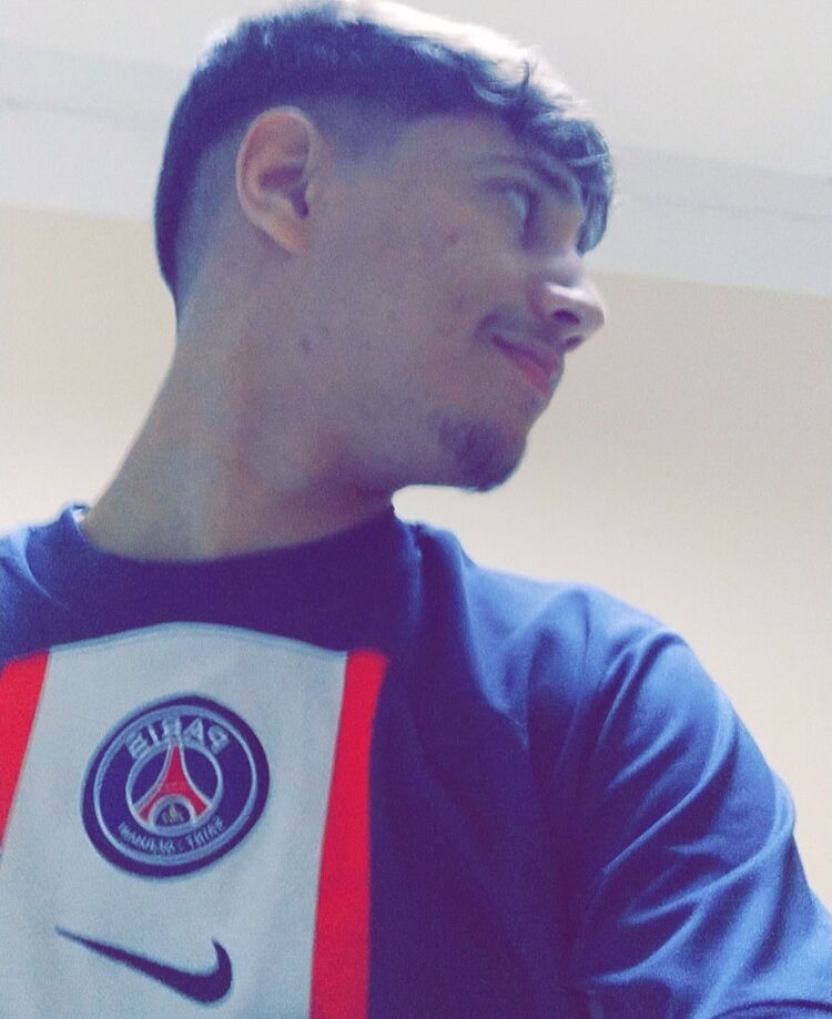  ,   Ayman, 21 ,   ,   