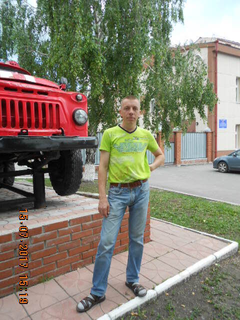 40981600  , 44 ,    