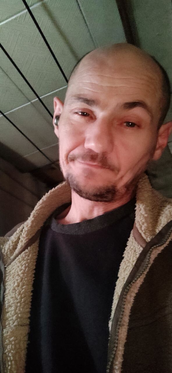  46812560  , 44 ,     