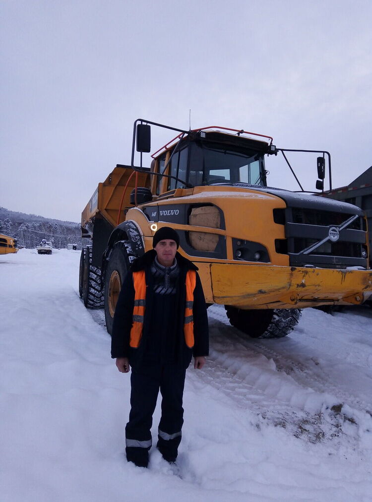 32002520  , 46 ,    