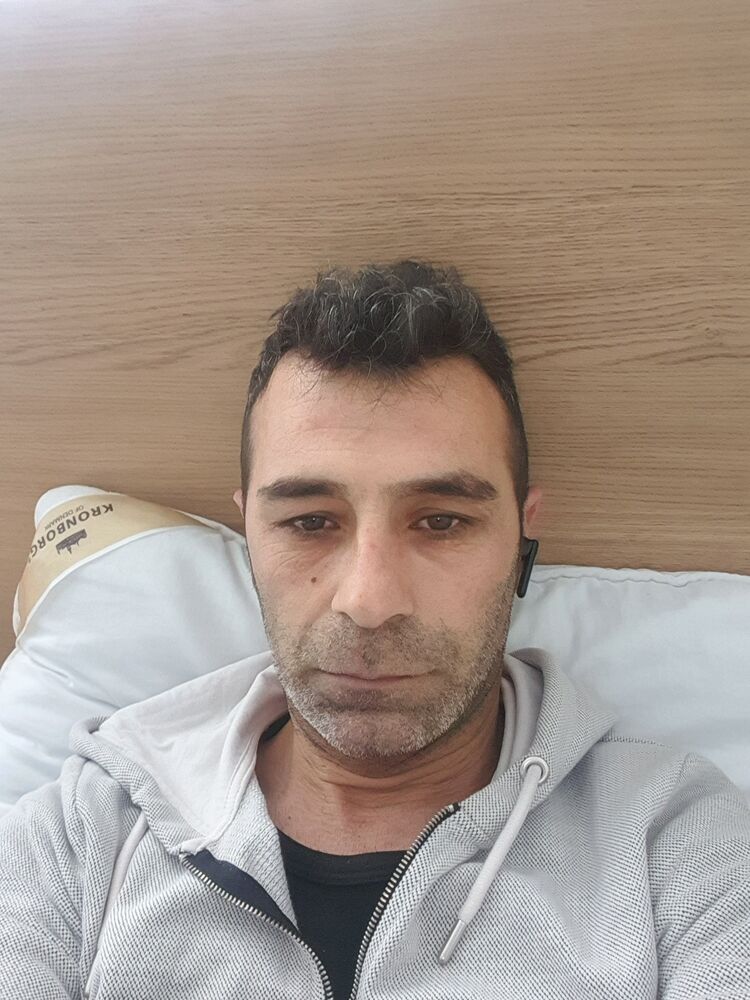  33123100  Veli, 43 ,    