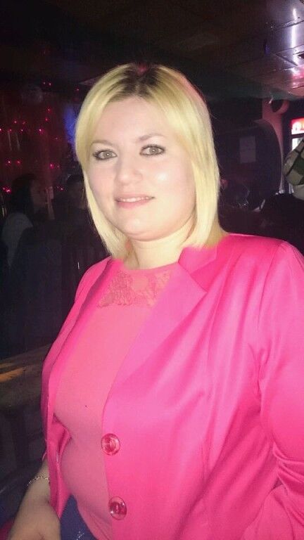  ,   Marina, 40 ,  