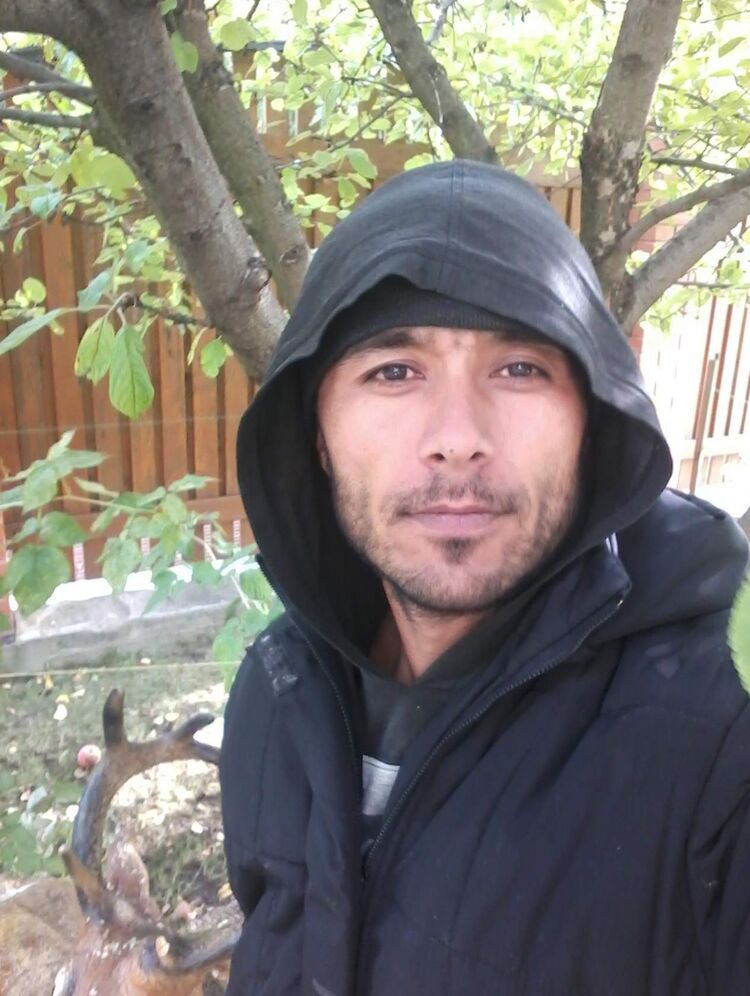  48828460  , 41 ,    
