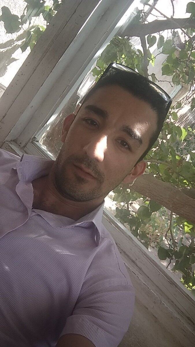  ,   Sultanov, 32 ,   ,   , c 