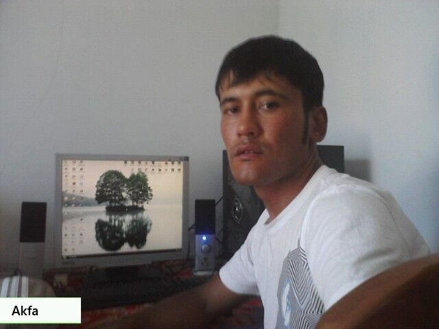  8692930  Akmal, 38 ,    