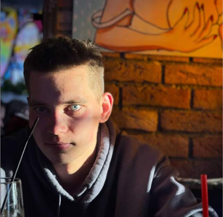 ���� 55295150 ����� Vladimir, 22 ����, ���� ���������� � �������