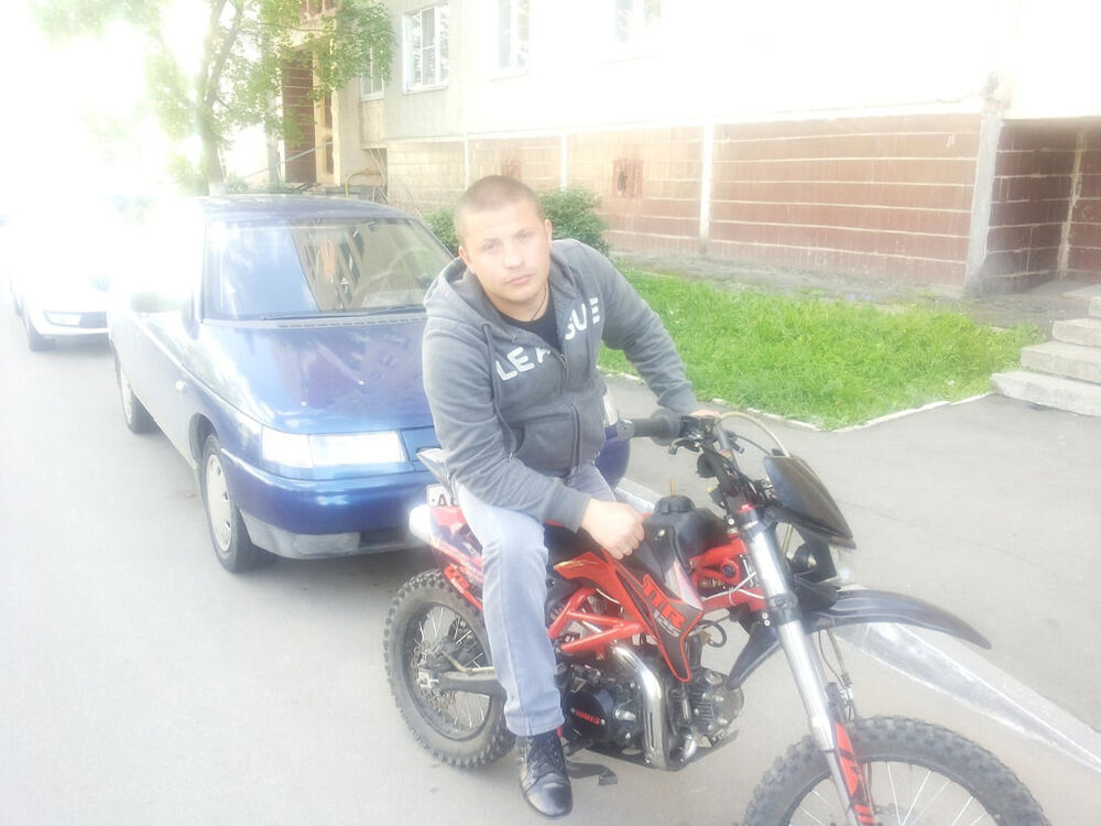  47917640  Garik, 36 ,    