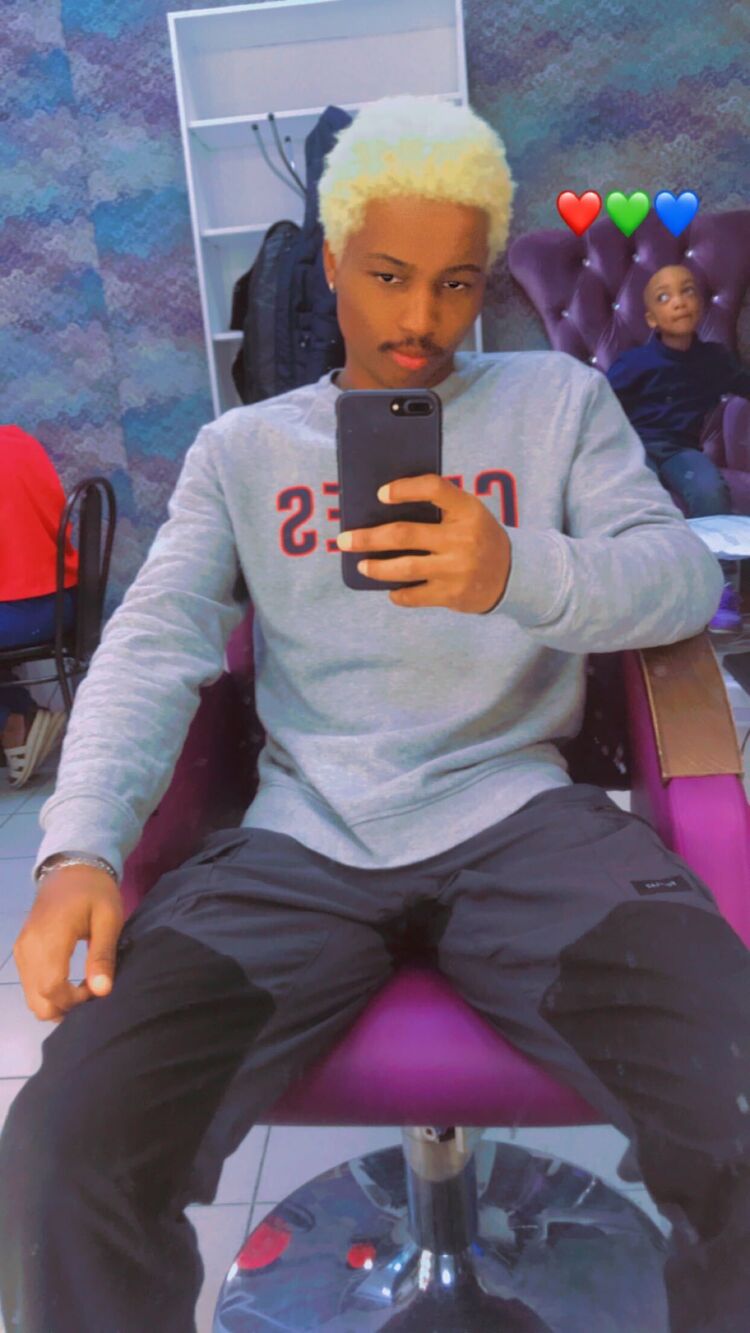  29320610  Michael, 31 ,    Lagos