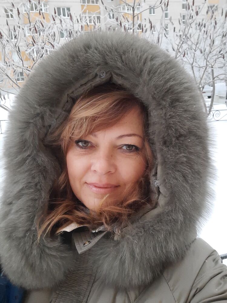 ,   Lusia, 49 ,     , c 