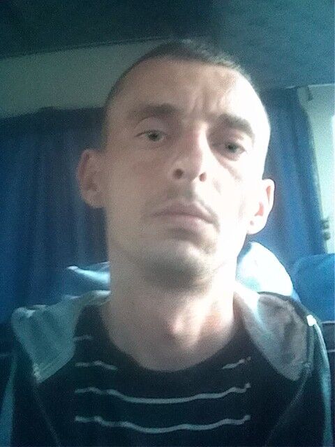  7332150  Alexandr, 41 ,    