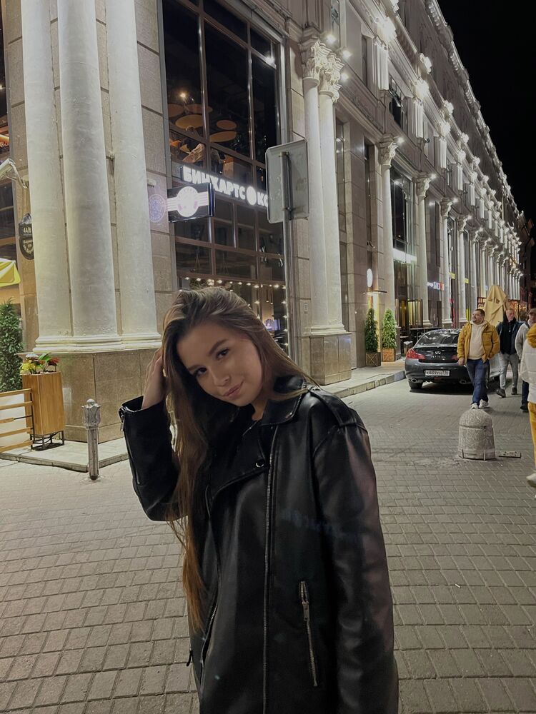  ,   Polina, 20 ,   ,   