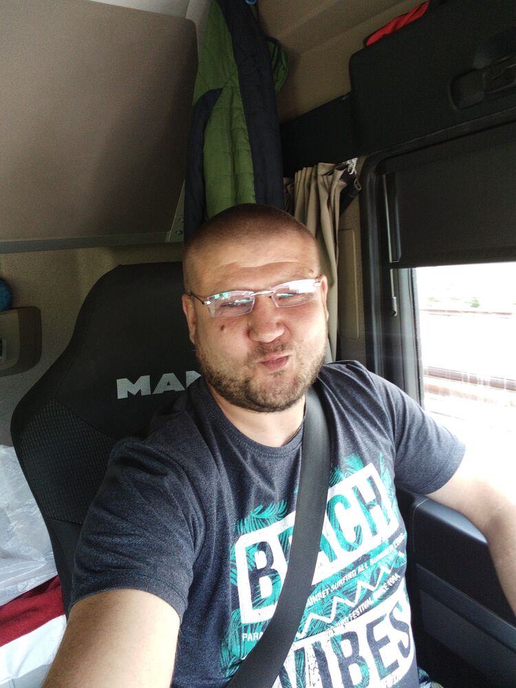  46098460  , 36 ,    -
