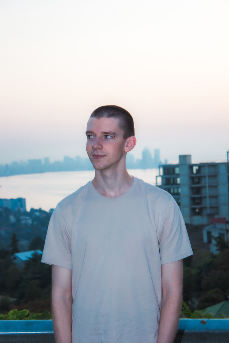  54445070  Dani, 25 ,    