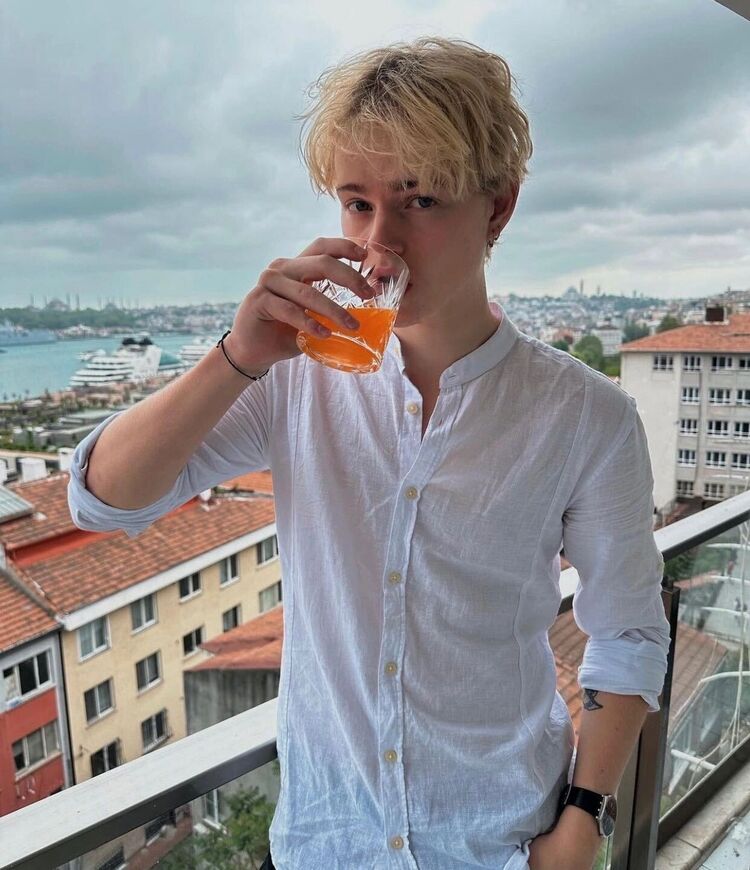  -,   Evan, 20 ,   ,   , c 