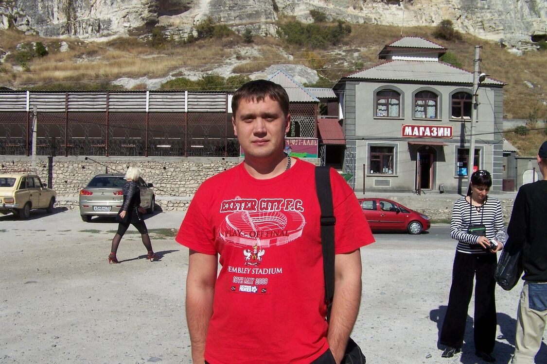  4077980  Quehenberg, 44 ,    