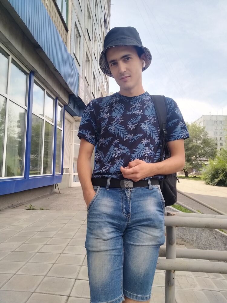  28403730  , 30 ,    
