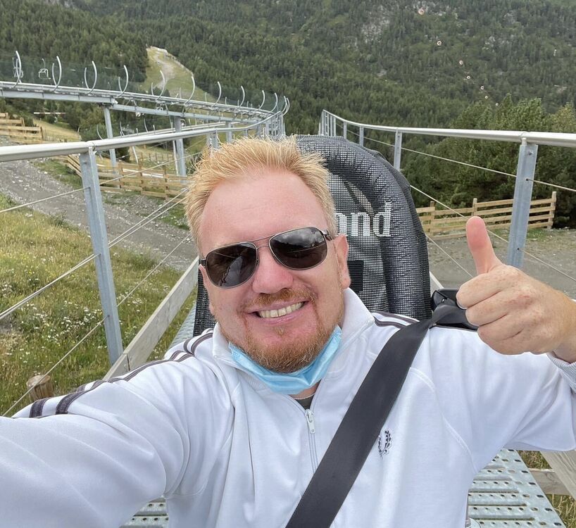  ,   David Justin, 47 ,   ,   , c 
