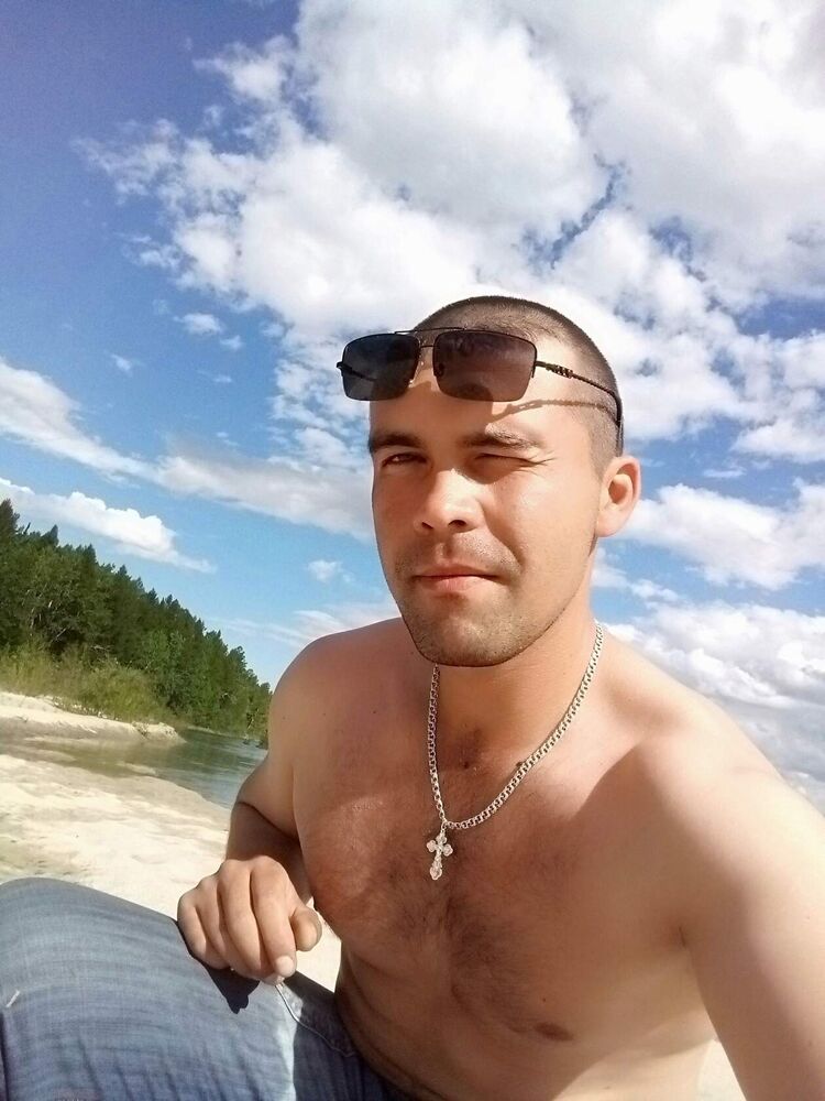  -,   Alexander, 34 ,   ,   , c , 
