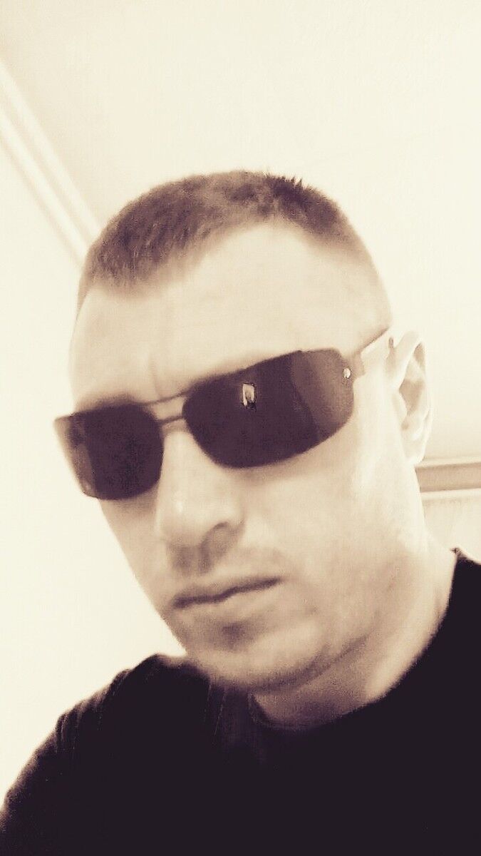  7589830  , 37 ,    