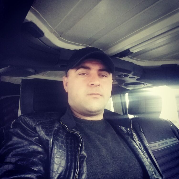  15684480  Zoxrab, 43 ,    