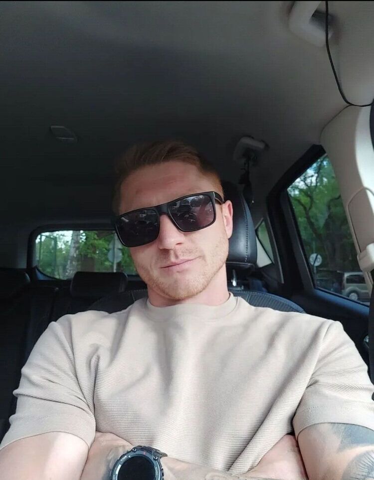 Koluszki,   Viktor, 30 ,   ,   