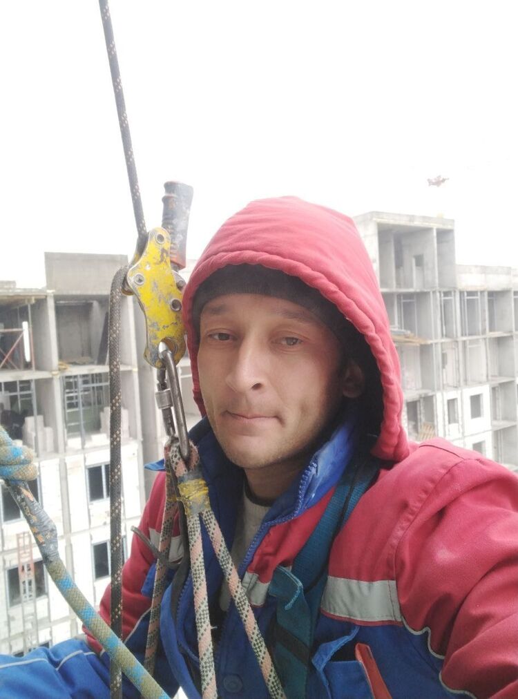  -,   Furqatjon, 34 ,   ,   