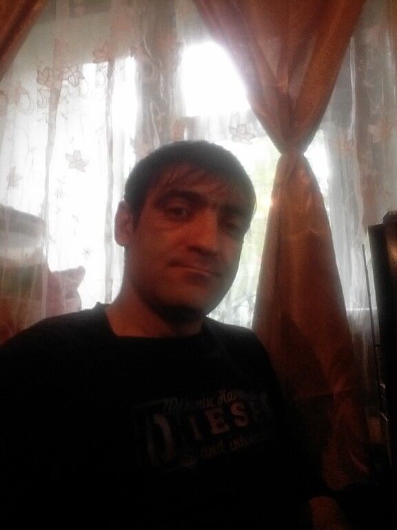  6049390  Artyom, 41 ,    