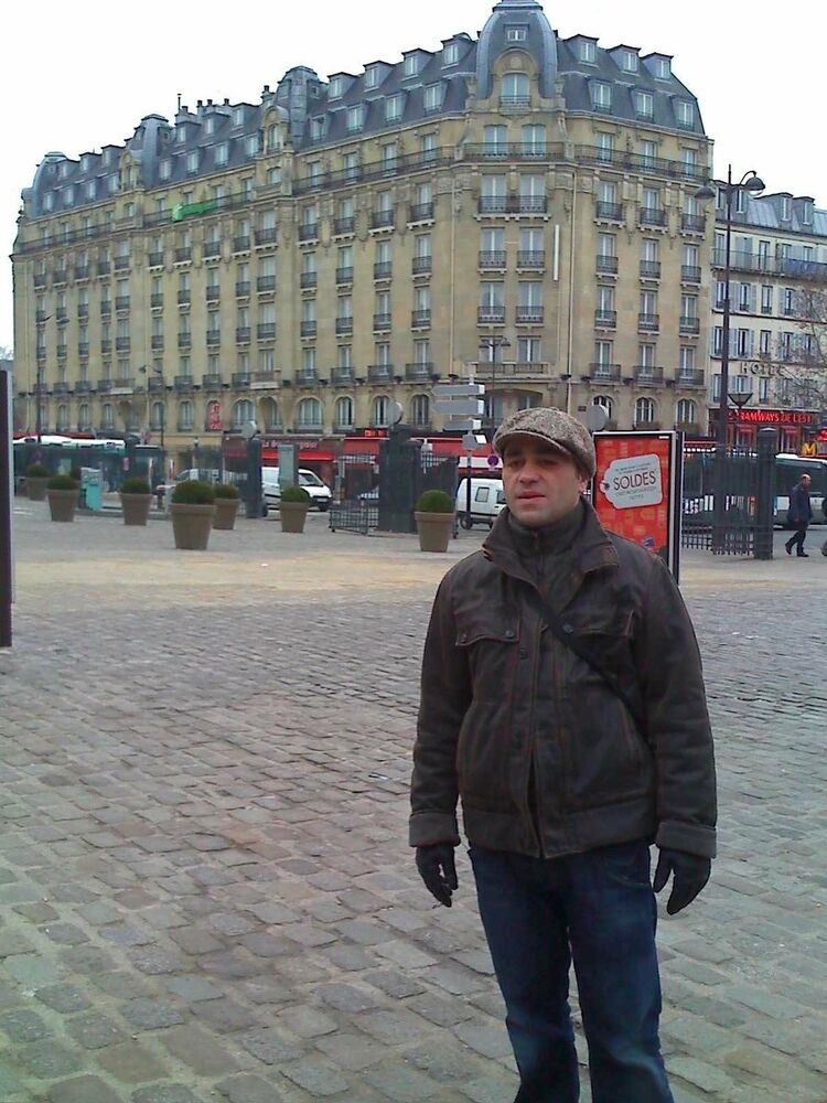  10811500  Nikolas, 47 ,    