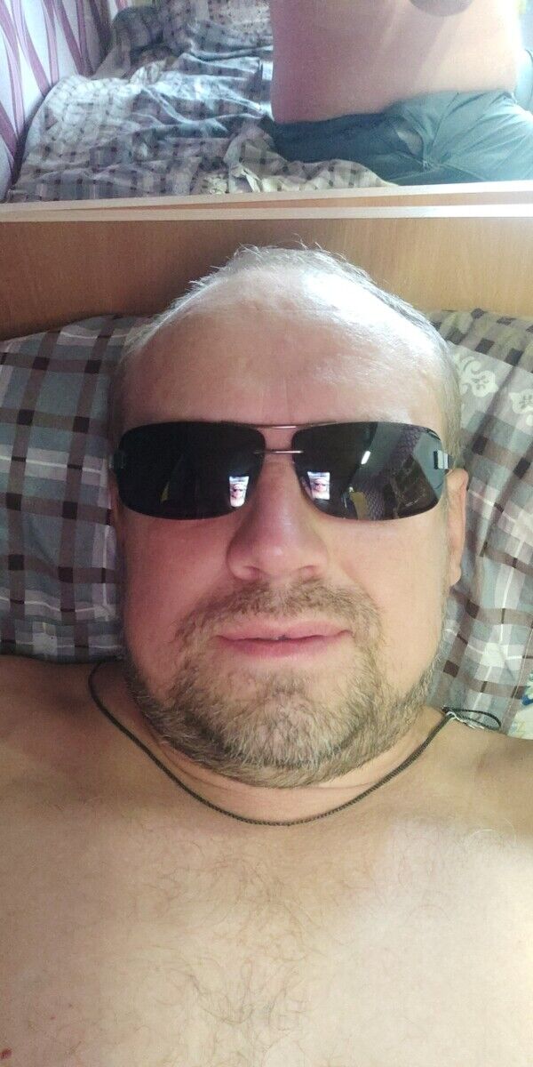  20569820  , 49 ,    -