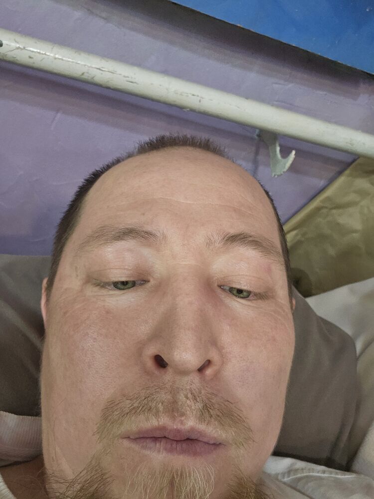  52584820  Ali, 36 ,    