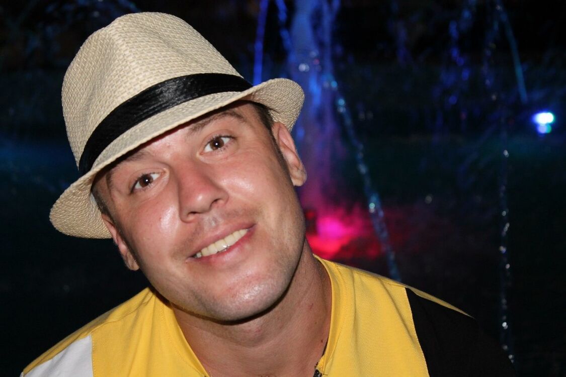   ,   , 44 ,  