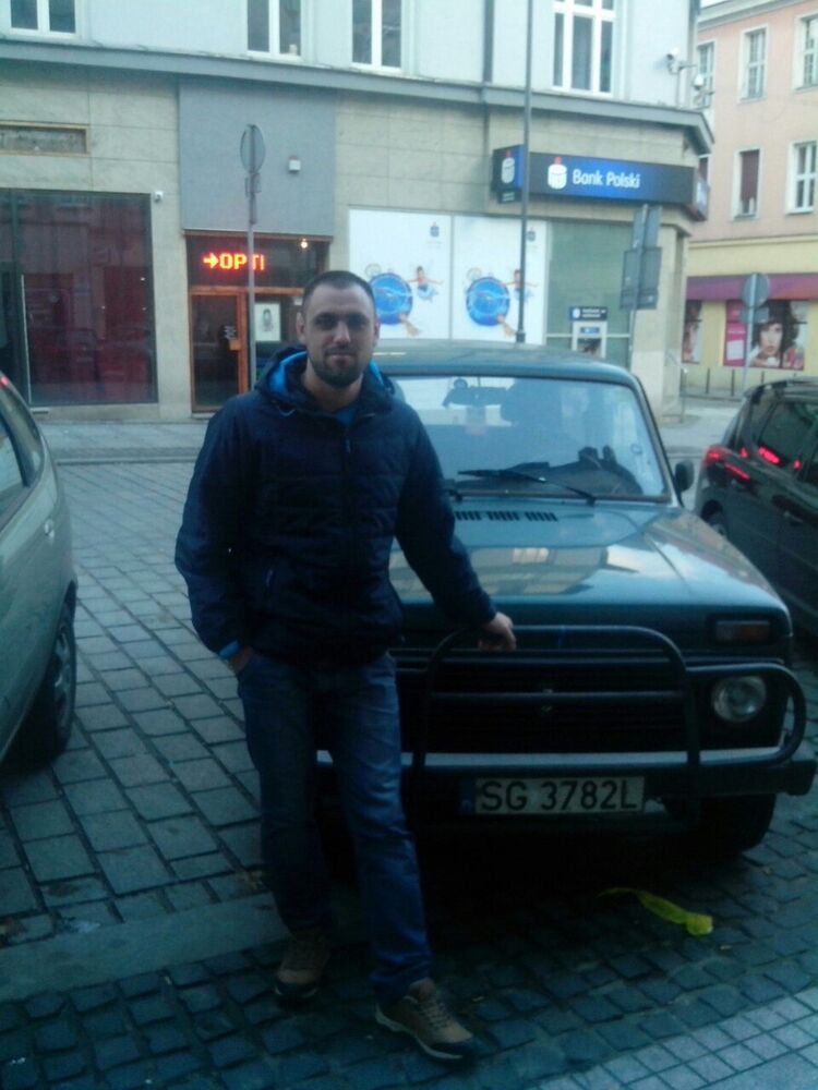  10103510  Anatolii, 38 ,    -