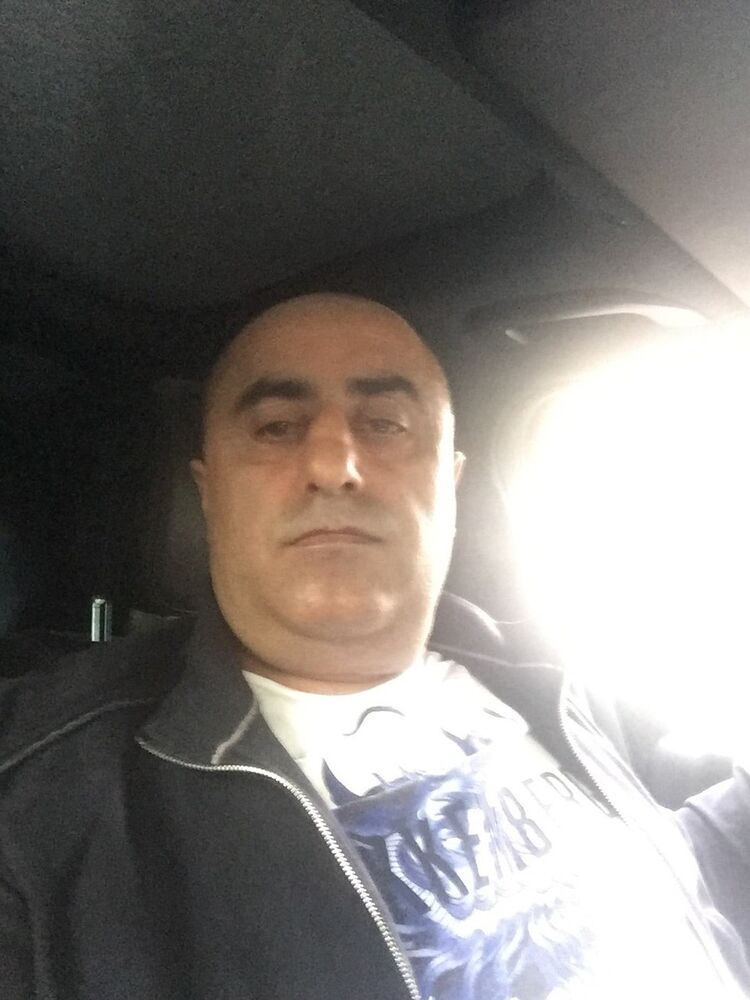  8164250  Garik, 51 ,    