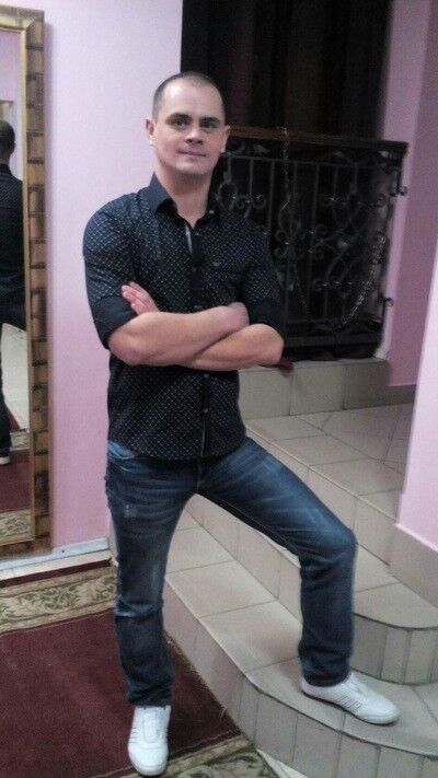  14430460  Aleksandr, 40 ,    