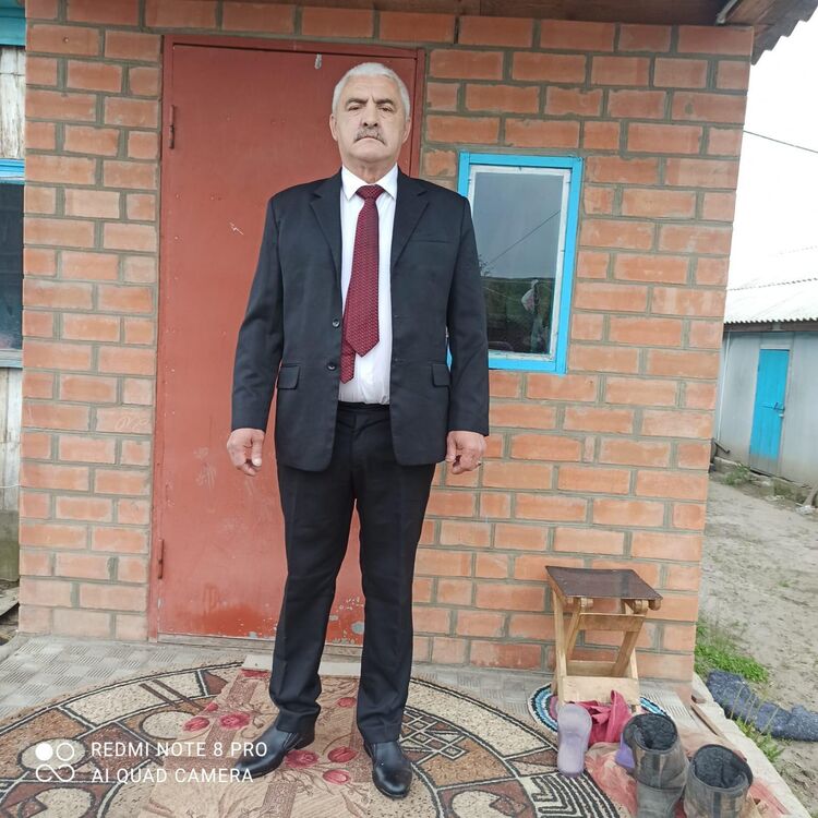  ,   Oleg, 62 ,   ,   