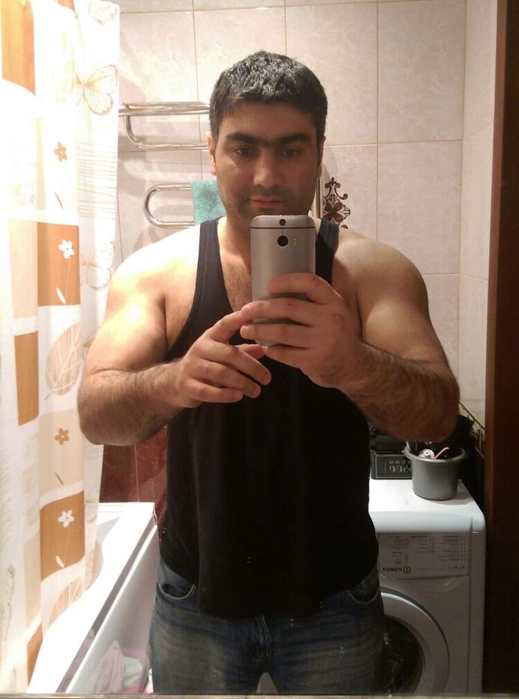  21208340  Mustafa, 42 ,    