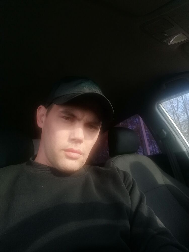  30214870  Alexander, 30 ,    