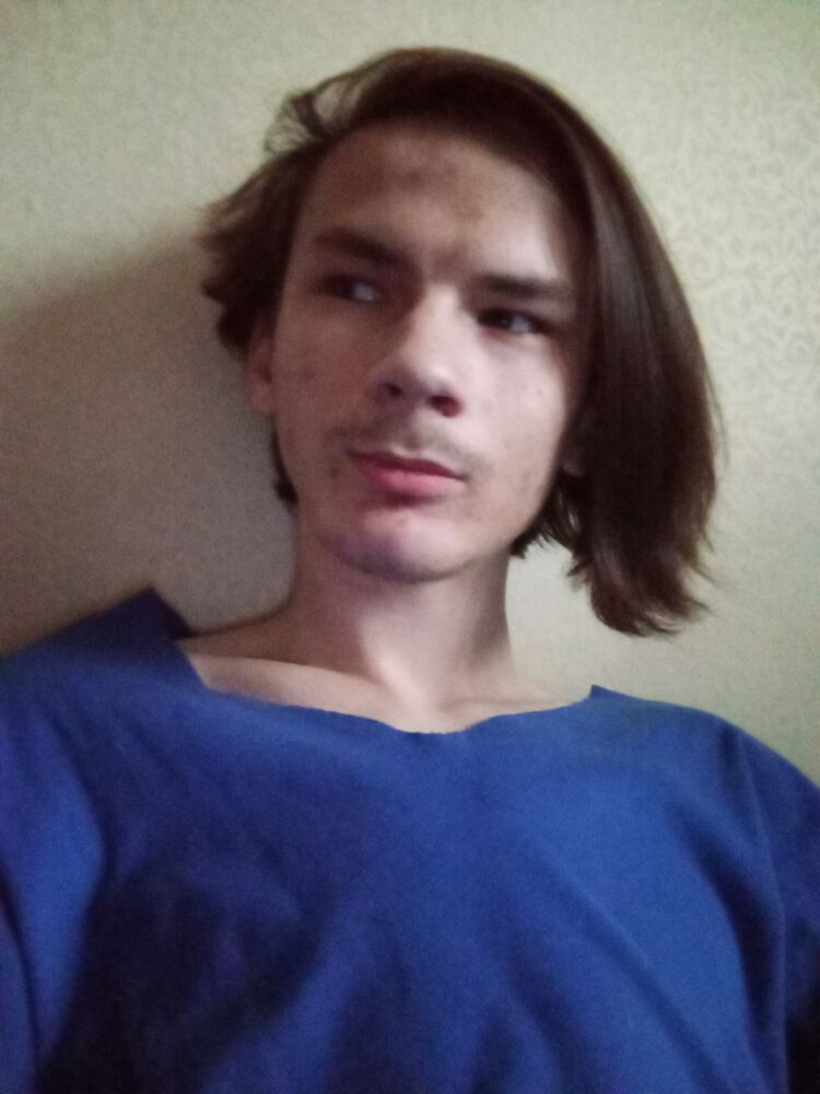  42768310  , 19 ,     