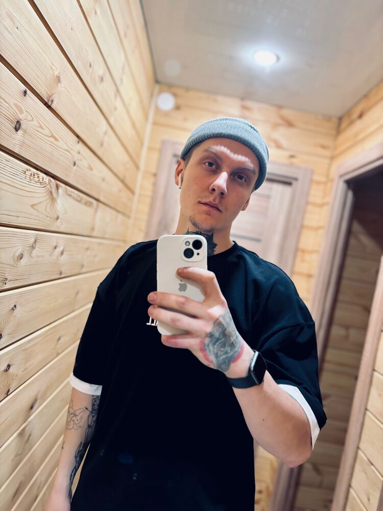  ,   Anatoly, 24 ,   ,   