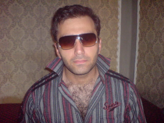  16282680  Irakli, 38 ,    