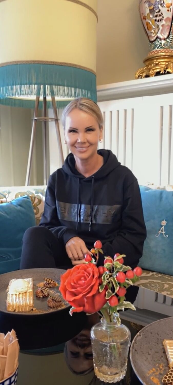  54696630  , 45 ,    -