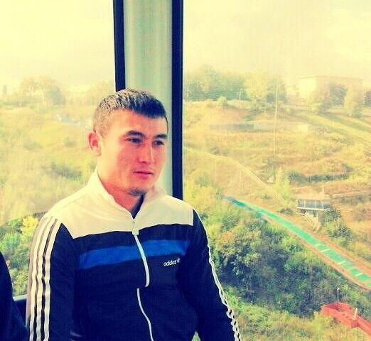  15641950  Ali, 37 ,    